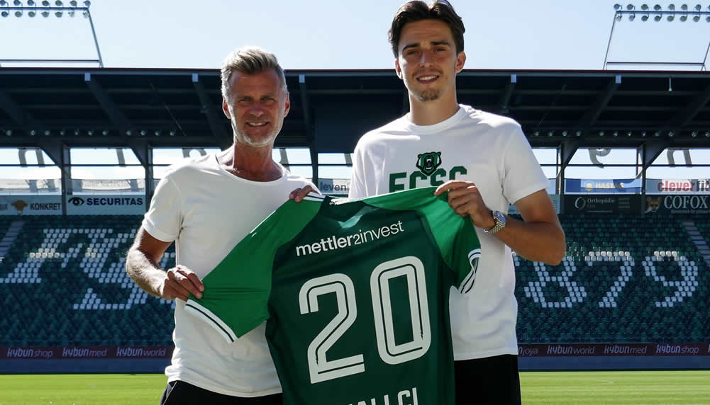 Neuer Verteidiger F R Den Fcsg Albert Vallci Unterschreibt