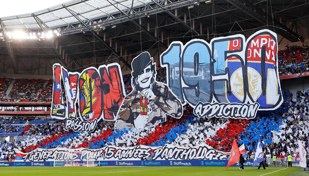 Olympique Lyon Fans 1000 Imago